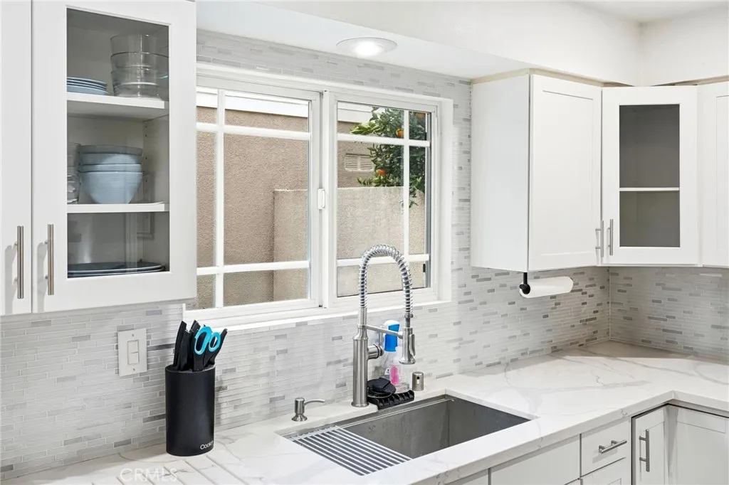 Additional image 41 of 10220 Zelzah Unit 4, Northridge, CA 91325