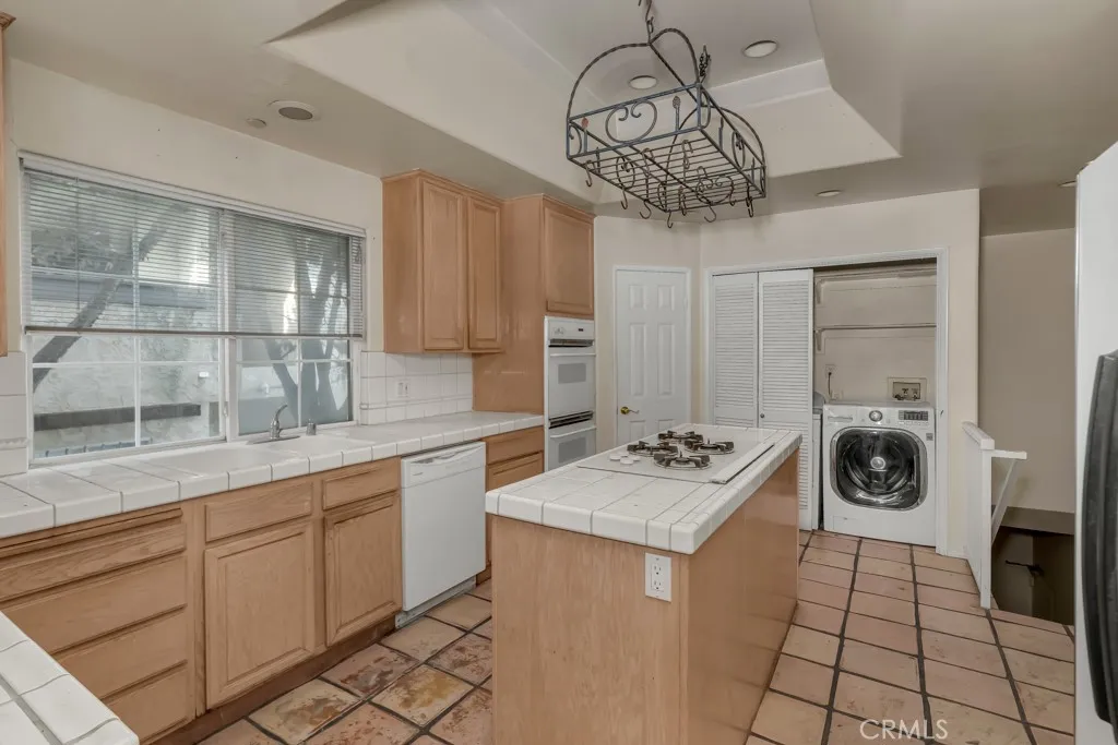 Additional image 34 of 1733 Armacost, Los Angeles, CA 90025