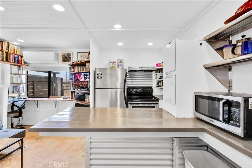 Additional image 11 of 84951 Amboy Rd, 29 Palms, CA 92277