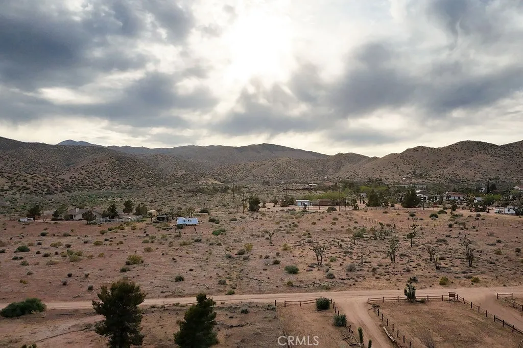 Additional image 46 of 2995 Ox Yoke Rd, Pioneertown, CA 92268