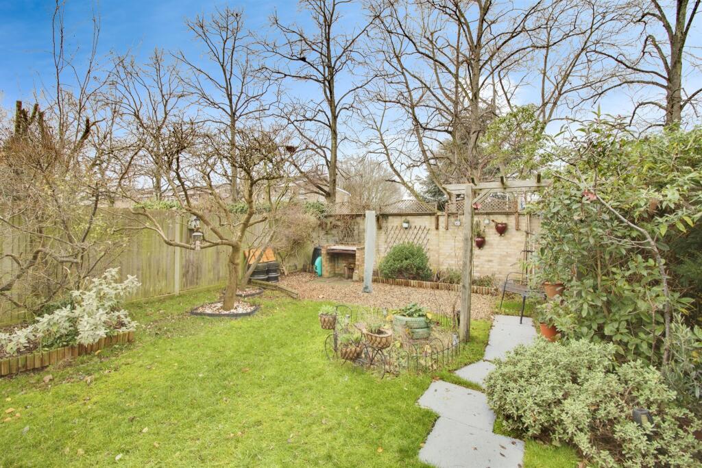 Additional image 17 of Windhill, WELWYN GARDEN CITY