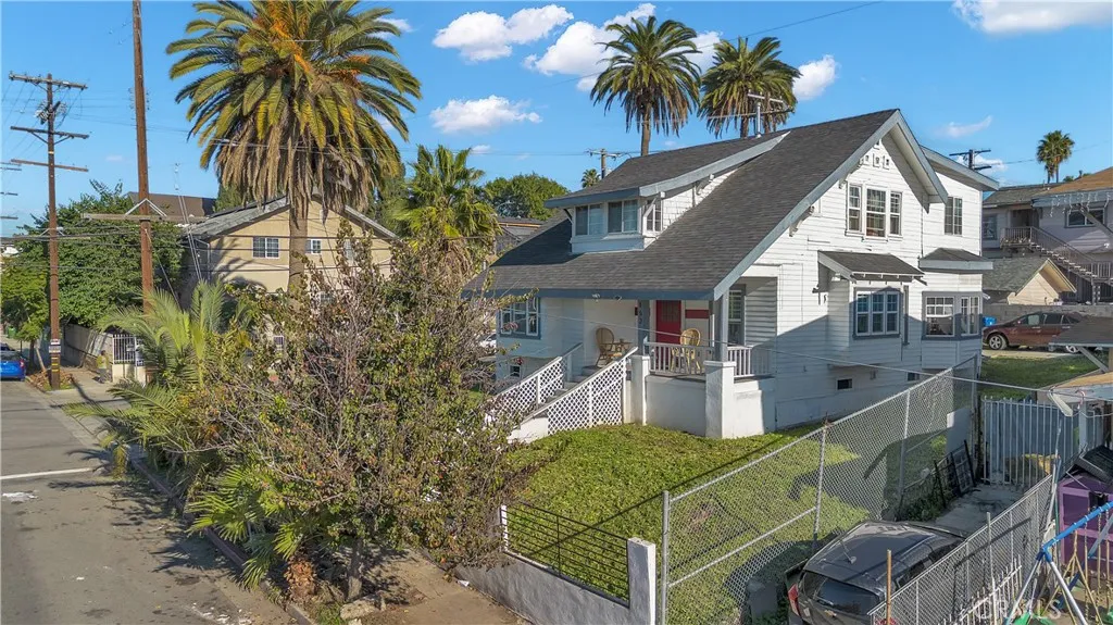 Additional image 41 of 152 N Benton Way, Los Angeles, CA 90026