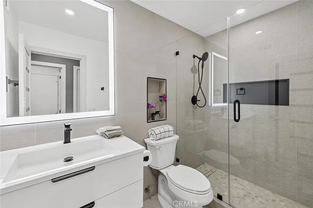 Additional image 78 of 205 Cedar Heights Dr, Thousand Oaks, CA 91360