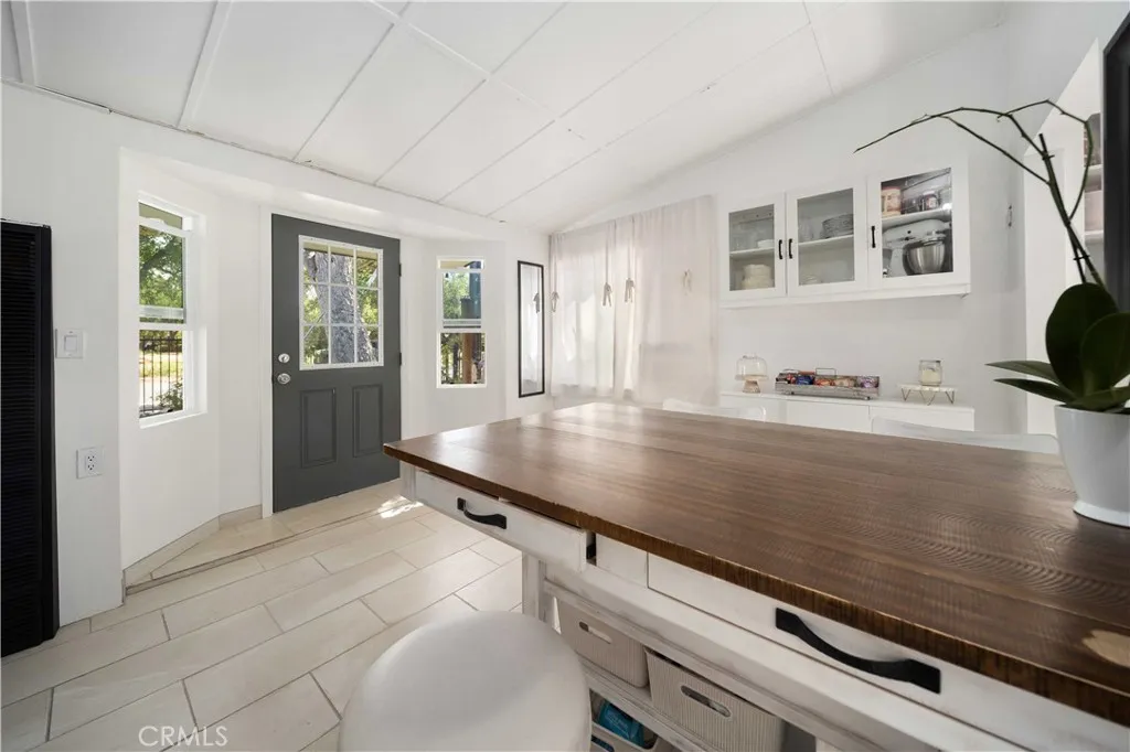 Additional image 24 of 43747 Sylvan Drive, Lake Hughes, CA 93532