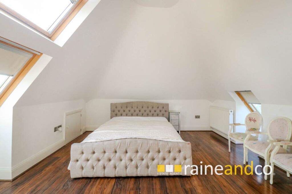 Additional image 45 of Great North Road, Bell Bar, Brookmans Park