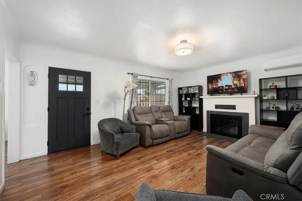 Additional image 47 of 1701 N Pearl Avenue, Compton, CA 90221