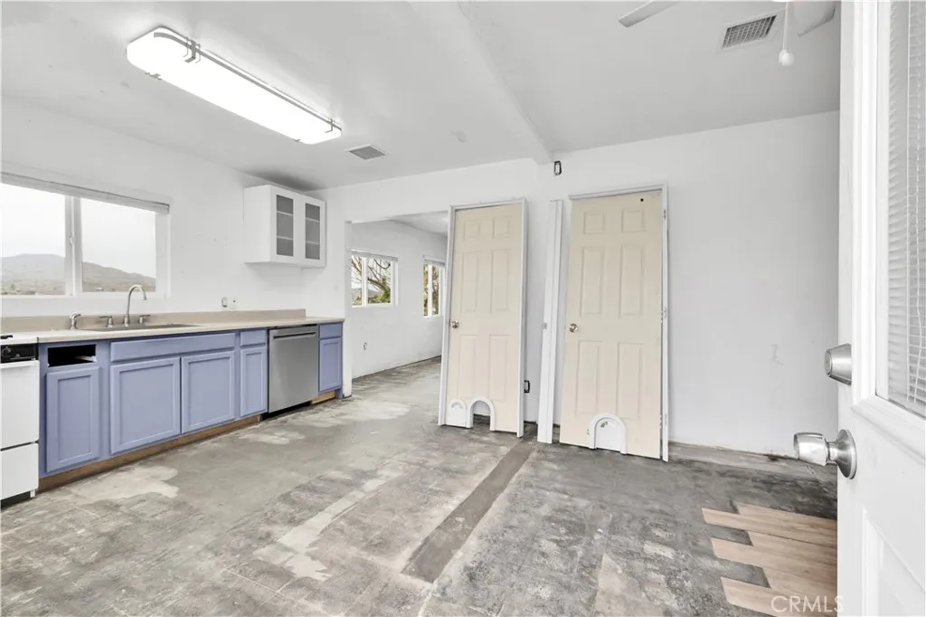 Additional image 7 of 7124 Wall Street, Yucca Valley, CA 92284