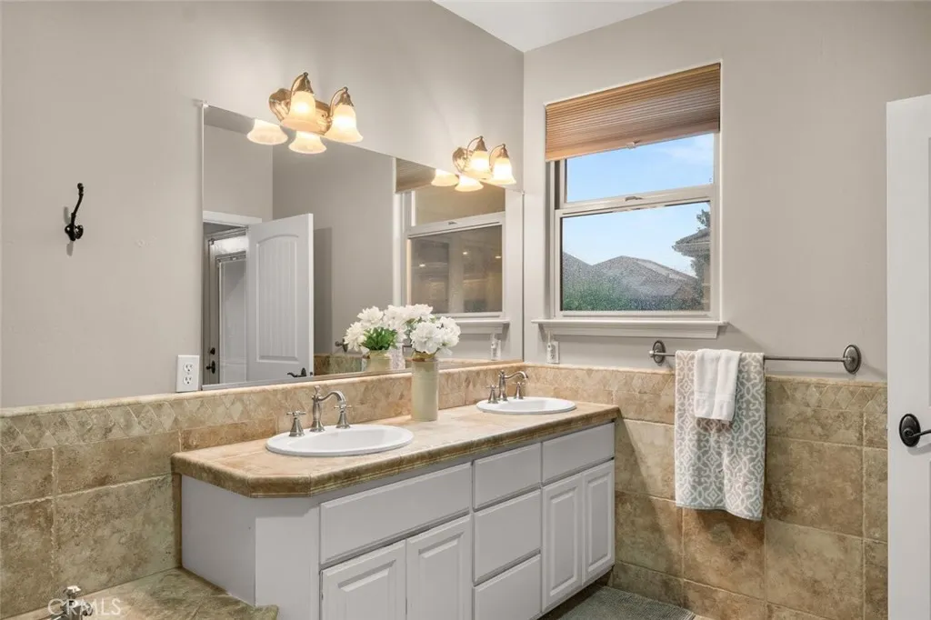 Additional image 81 of 1988 Poppy View Ter, Chico, CA 95928