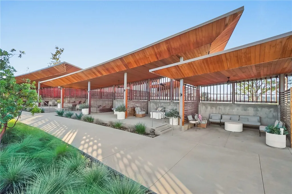 Additional image 53 of 27392 Dialogue Way, Valencia, CA 91381