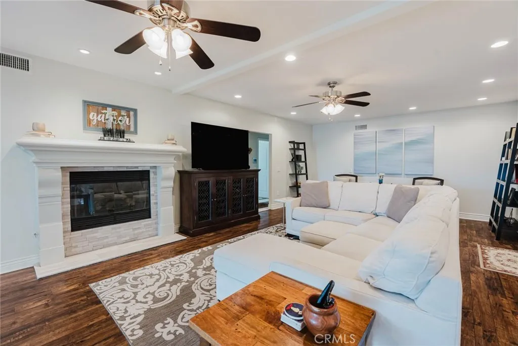 Additional image 92 of 27550 Alta Knoll Dr, Saugus, CA 91350