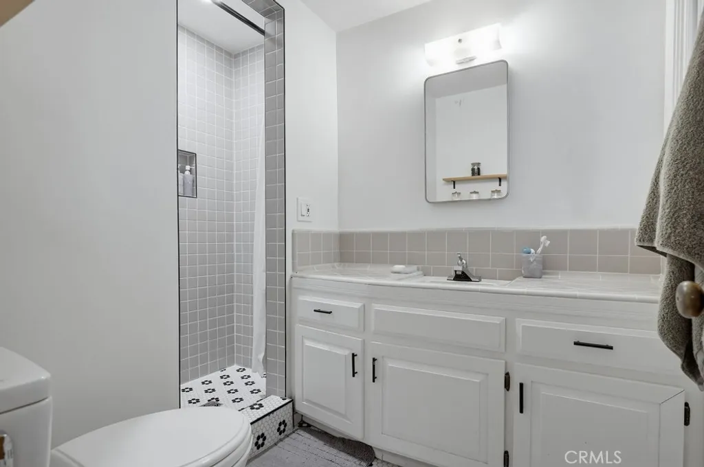 Additional image 28 of 1010 W 21st Street, Santa Ana, CA 92706