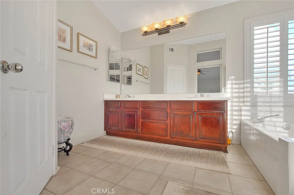 Additional image 100 of 27641 Atlas Lane, Canyon Country, CA 91351