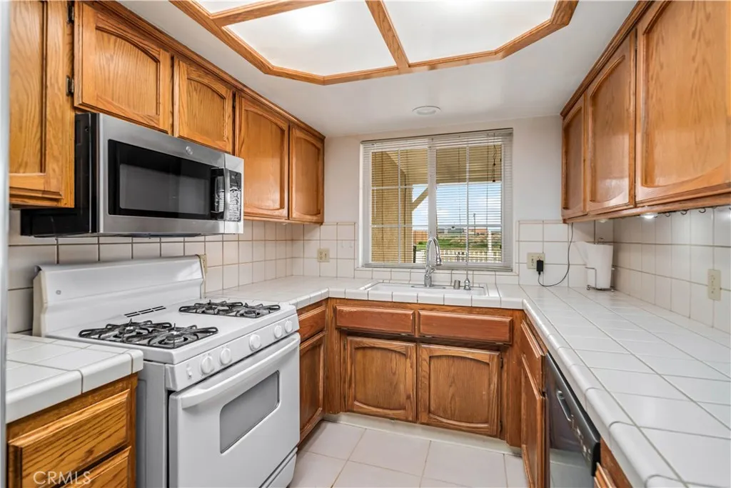 Additional image 47 of 8811 Satinwood Ave, California City, CA 93505