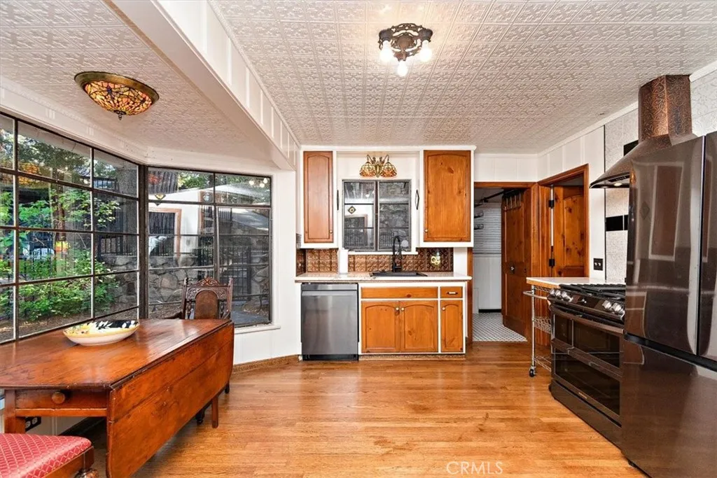 Additional image 81 of 329 Summit Road, Lake Arrowhead, CA 92352