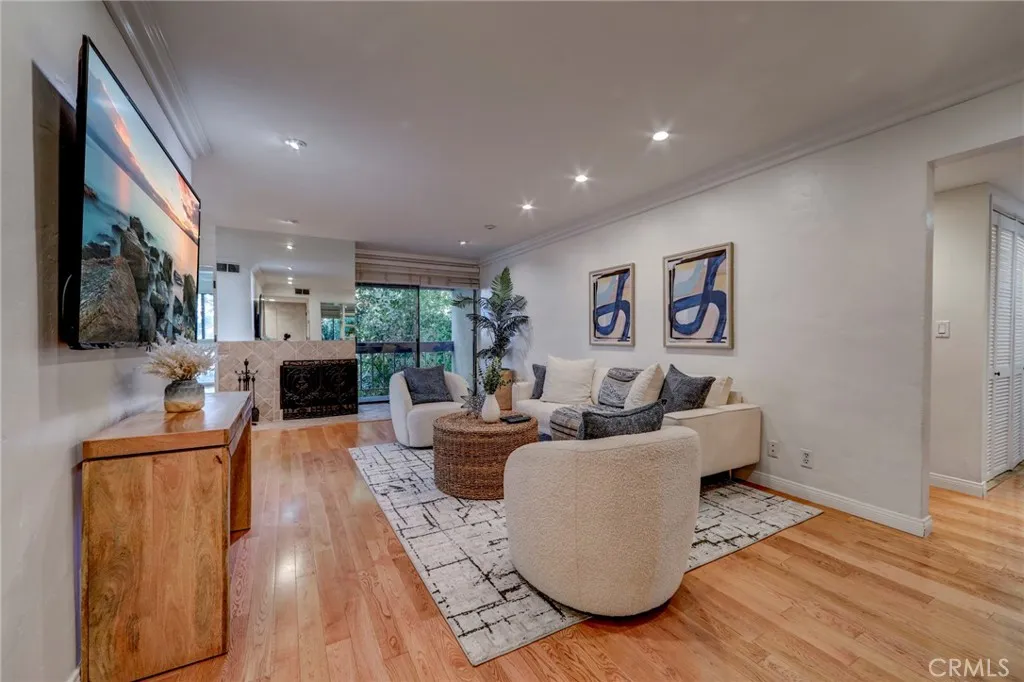 Additional image 5 of 15335 Magnolia Unit 216, Sherman Oaks, CA 91403