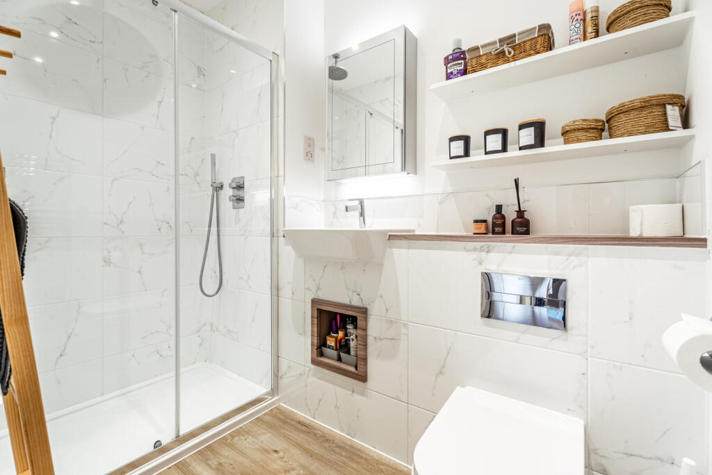 Additional image 8 of Lawrence Close, Smallford, St. Albans, Hertfordshire, AL4