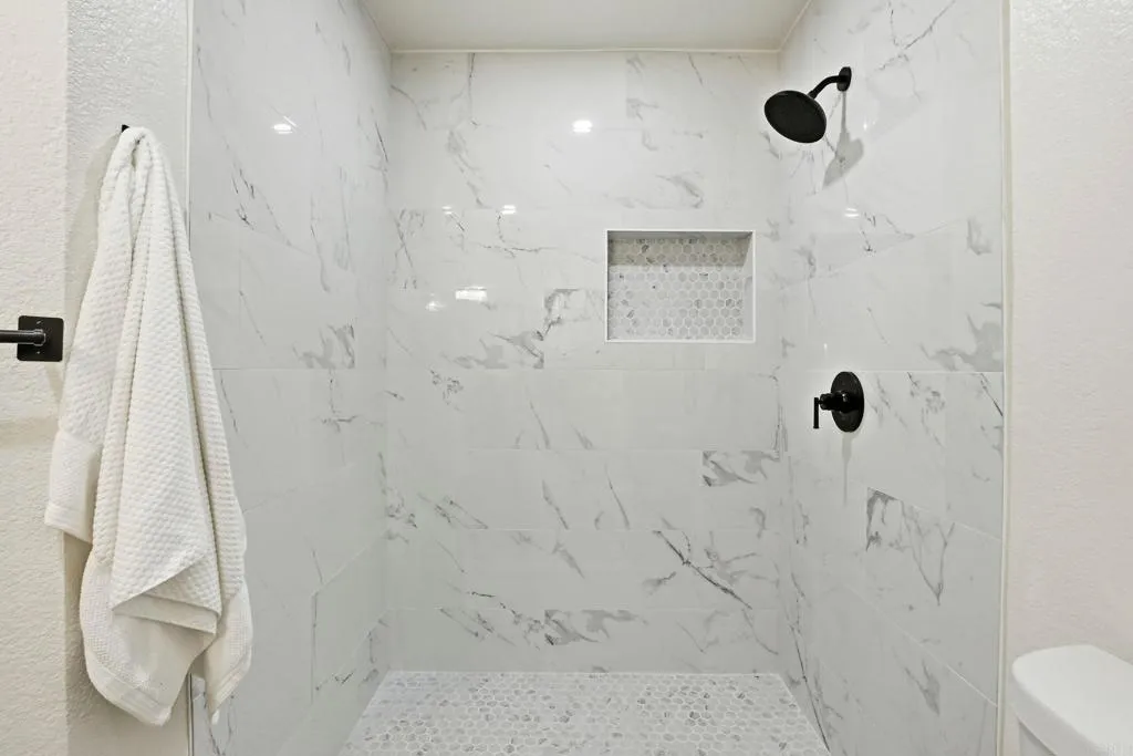 Additional image 18 of 7187 Camino Degrazia Unit 84, San Diego, CA 92111