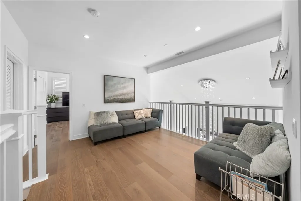 Additional image 21 of 137 Trumpet Flower, Irvine, CA 92618