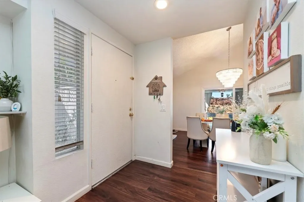 Additional image 7 of 834 Robles Pl, Corona, CA 92882