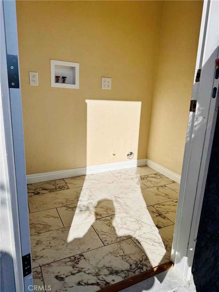 Additional image 55 of 838 E 99th St, Los Angeles, CA 90002