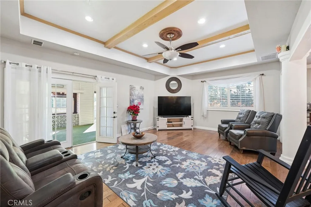 Additional image 12 of 550 Fermoore St, San Fernando, CA 91340