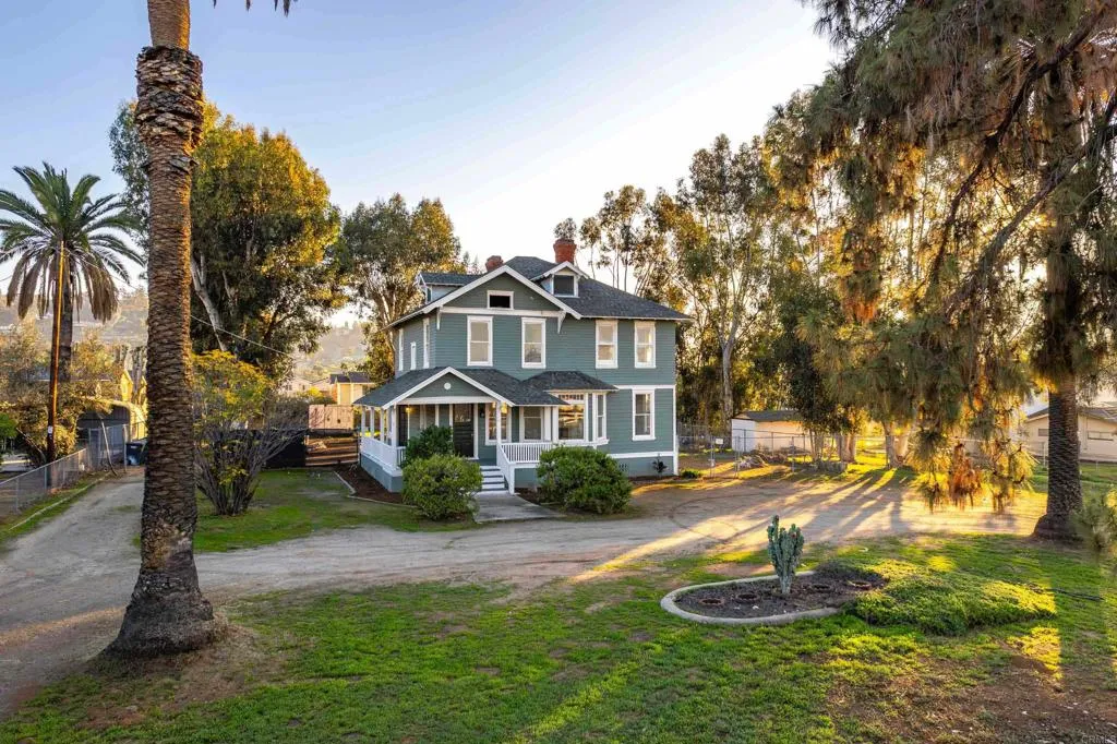 Additional image 32 of 1571 Granite Hills Dr, El Cajon, CA 92019