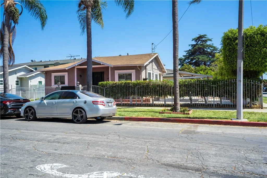 Additional image 21 of 400 E Buckthorn Street, Inglewood, CA 90301