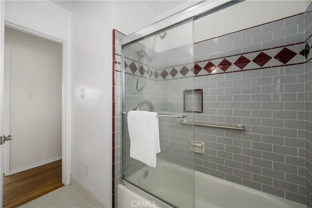 Additional image 102 of 3022 Heather Rd, Long Beach, CA 90808