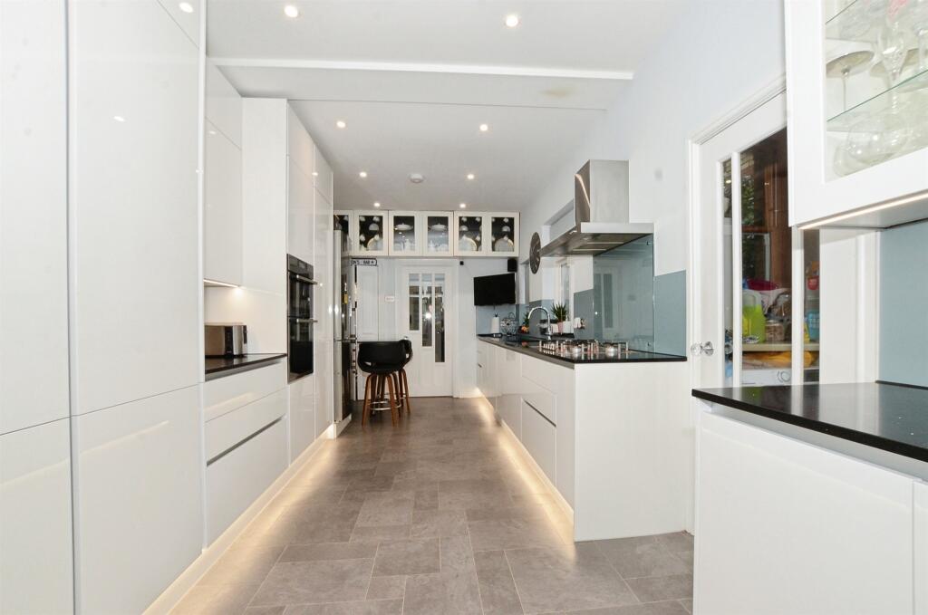 Additional image 21 of Cornwall Road, Harpenden