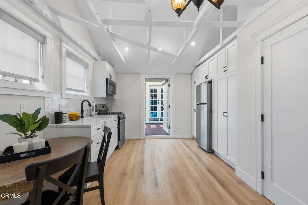 Additional image 129 of 111 S Wilton Place, Los Angeles, CA 90004