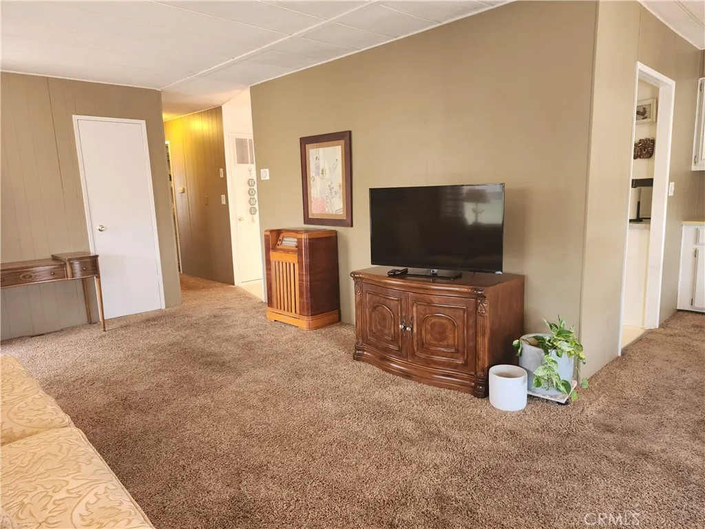 Additional image 46 of 19251 brookhurst St Unit 137, Huntington Beach, CA 92646