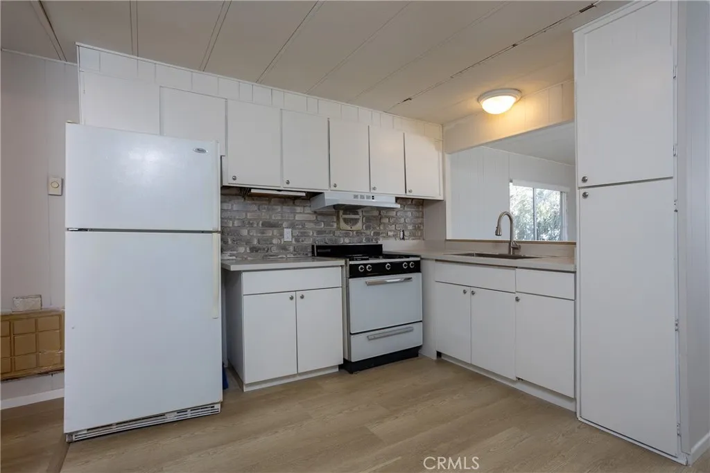 Additional image 59 of 15500 Bubbling Wells Rd Unit 210, Desert Hot Springs, CA 92240