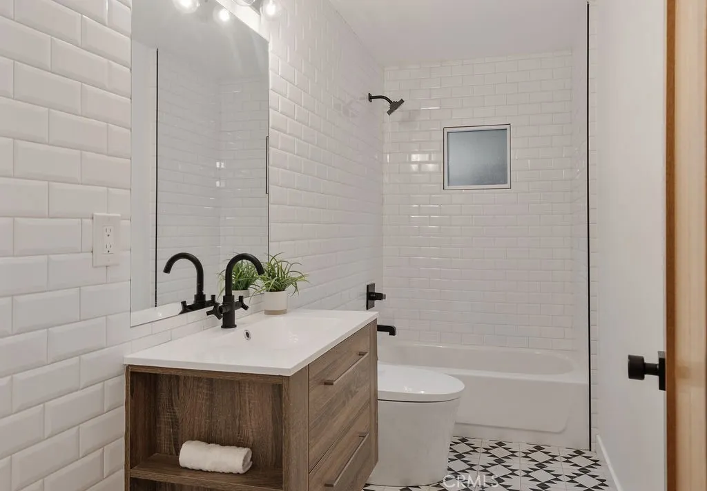 Additional image 127 of 3041 Atwater Ave, Los Angeles, CA 90039