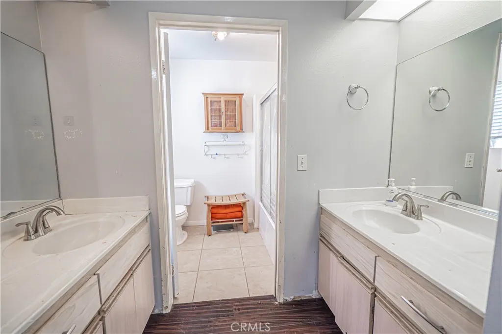 Additional image 26 of 15543 Dearborn, North Hills, CA 91343