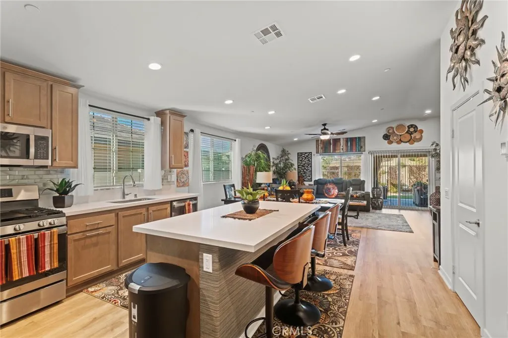 Additional image 4 of 1648 Beacon Dr, Beaumont, CA 92223