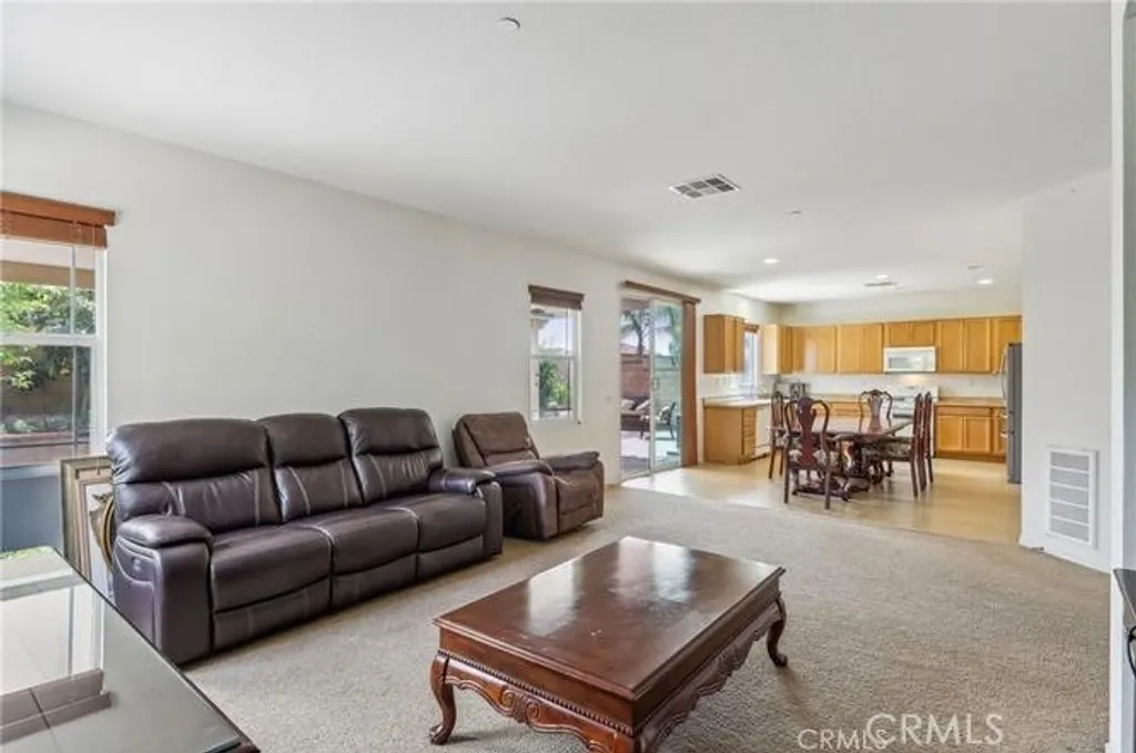 Additional image 9 of 7055 Springtime Avenue, Fontana, CA 92336