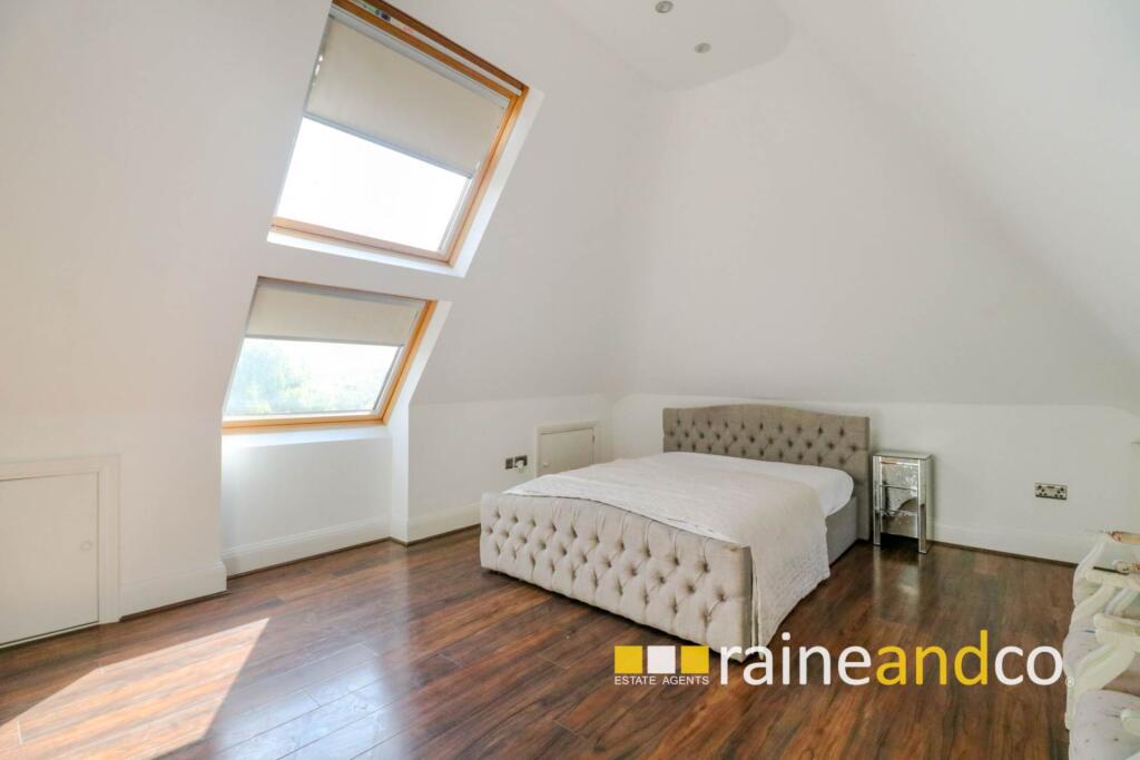 Additional image 43 of Great North Road, Bell Bar, Brookmans Park