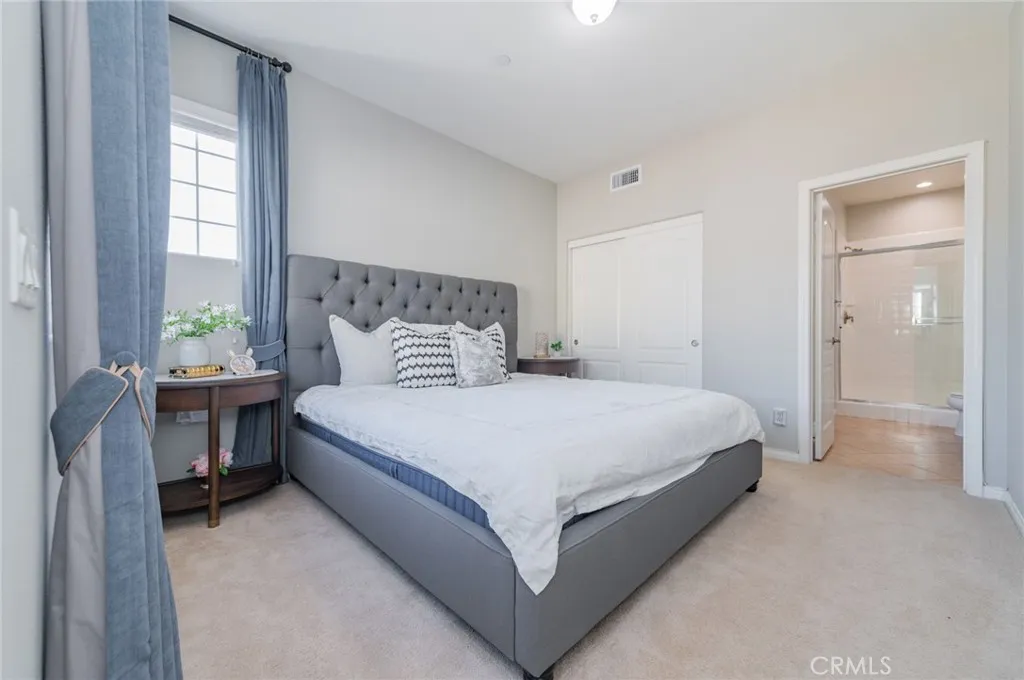 Additional image 32 of 54 Shadowplay, Irvine, CA 92620