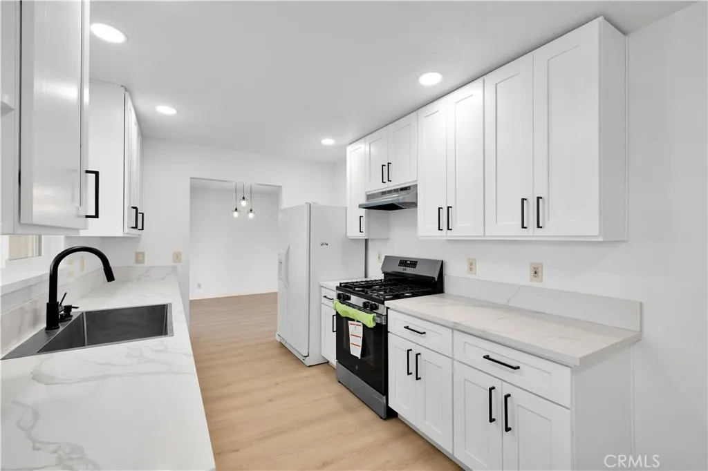 Additional image 82 of 7010 Airway Avenue, Yucca Valley, CA 92284