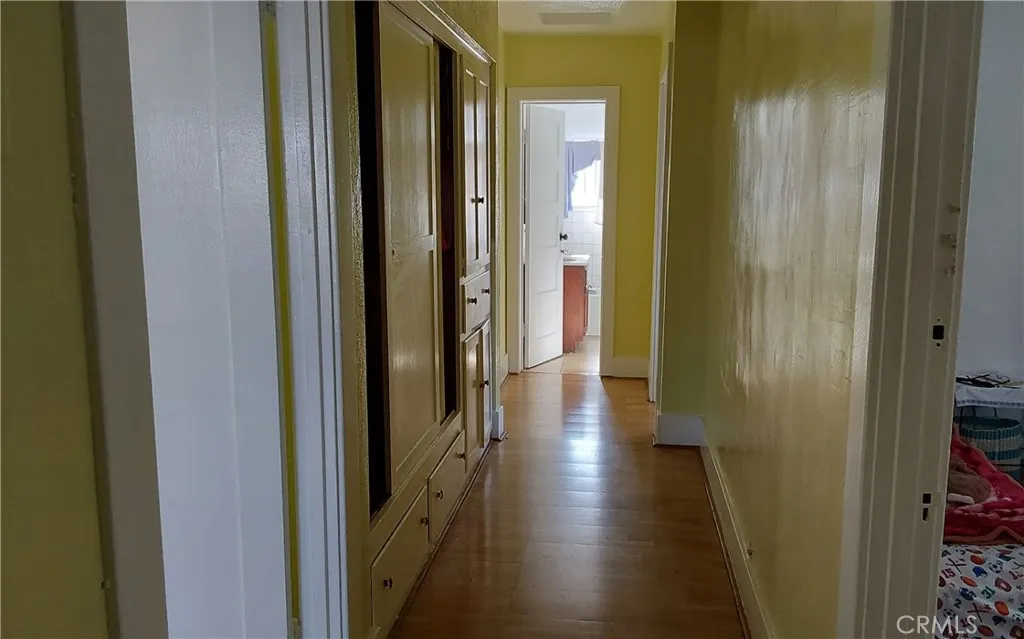 Additional image 40 of 824 W 74th St, Los Angeles, CA 90044