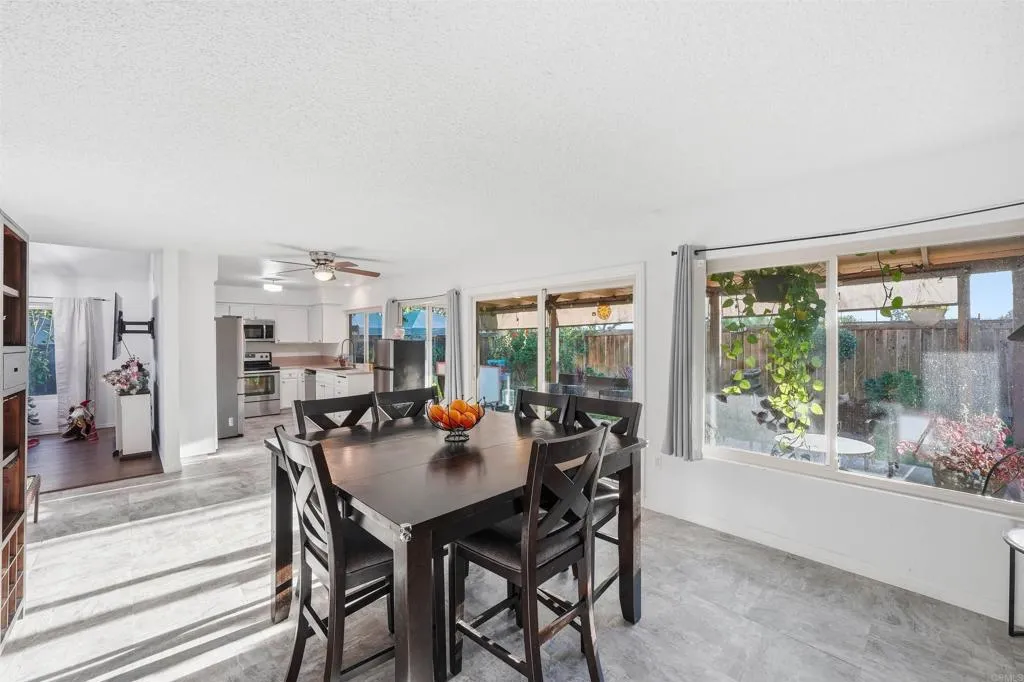 Additional image 18 of 2327 Amber Lane, Escondido, CA 92026