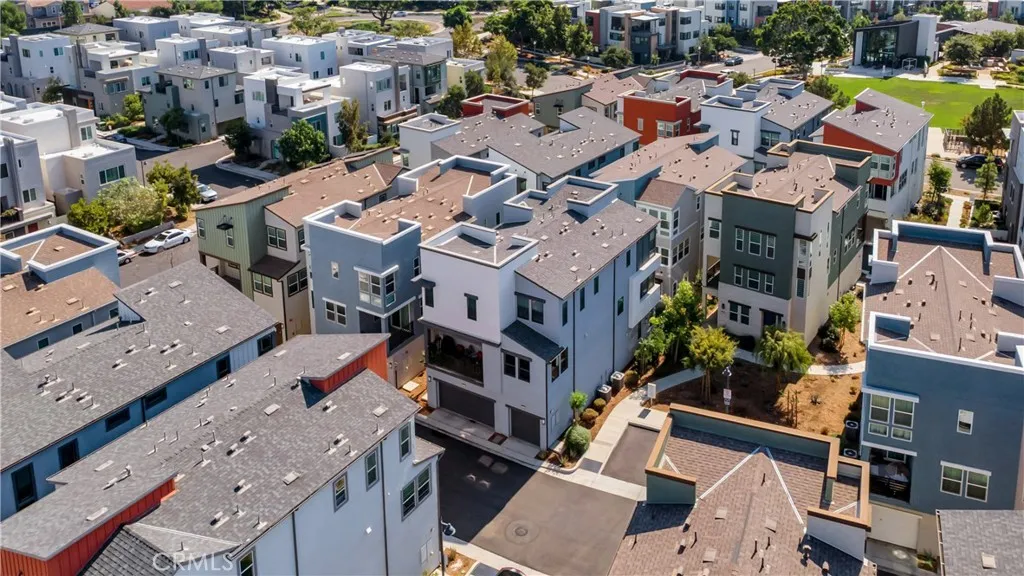 Additional image 98 of 125 Allusion, Irvine, CA 92618