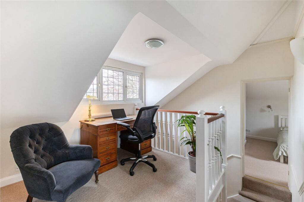 Additional image 10 of Roundwood Lane, Harpenden, Hertfordshire, AL5