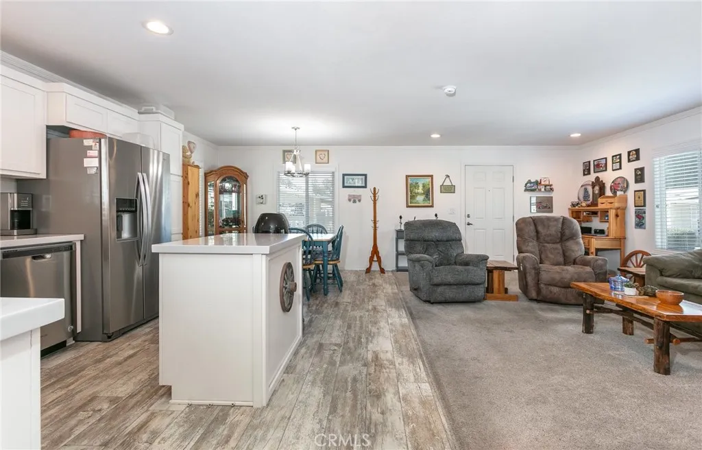 Additional image 5 of 18 Portola, San Fernando, CA 91345