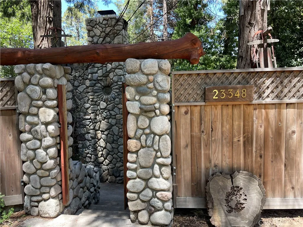 Additional image 36 of 23348 Outlook Ln, Crestline, CA 92325