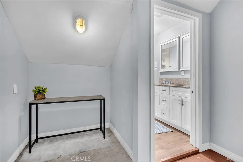 Additional image 26 of 152 N Benton Way, Los Angeles, CA 90026