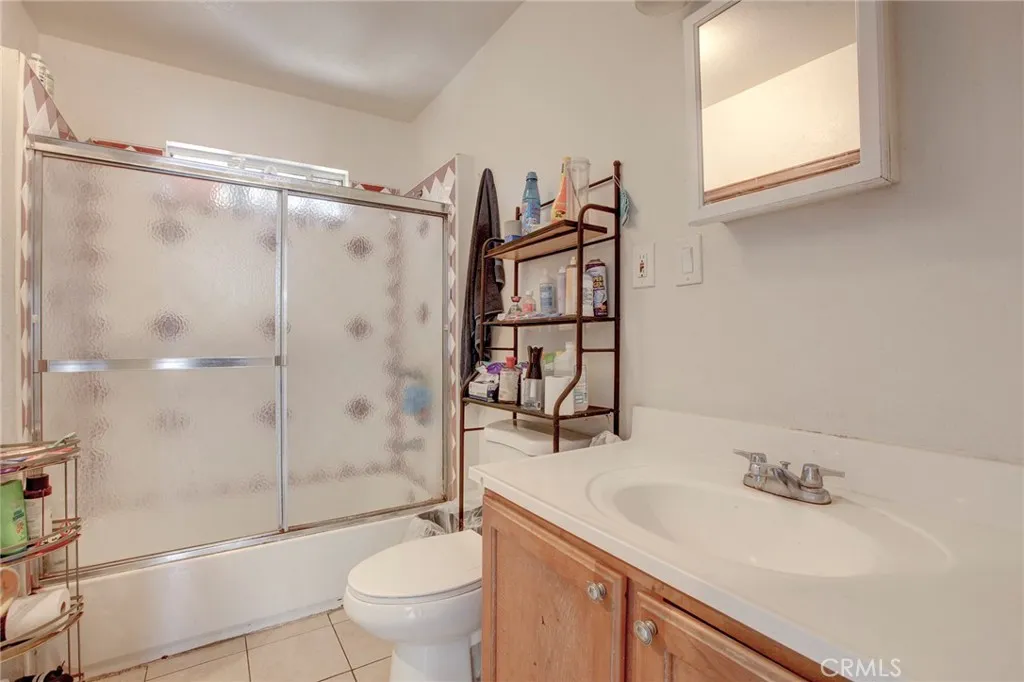 Additional image 32 of 331 W 92nd Street, Los Angeles, CA 90003