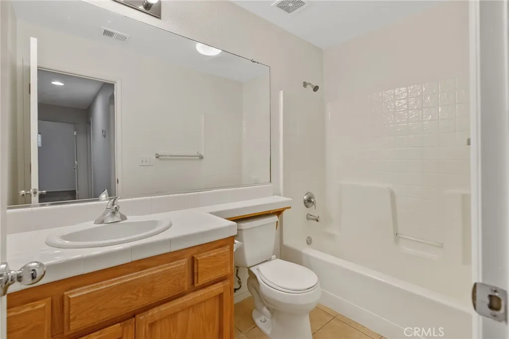 Additional image 110 of 3232 N Zion Cir, Hanford, CA 93230