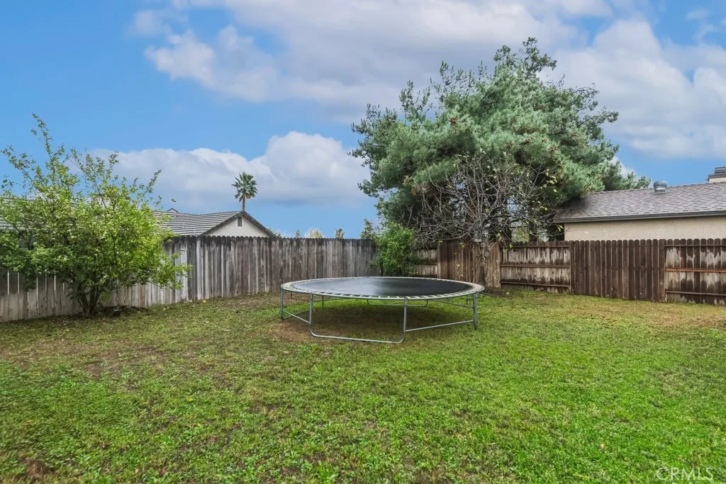 Additional image 22 of 877 N Quince Avenue, Rialto, CA 92376