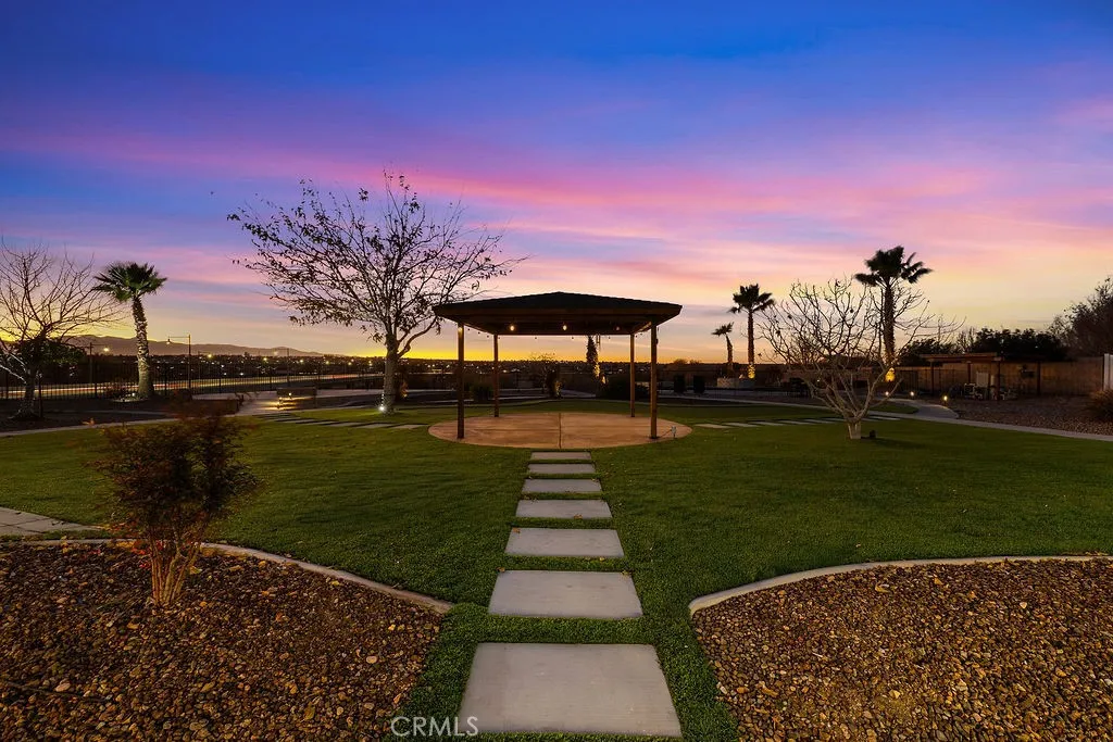 Additional image 139 of 18785 Sahale, Apple Valley, CA 92307